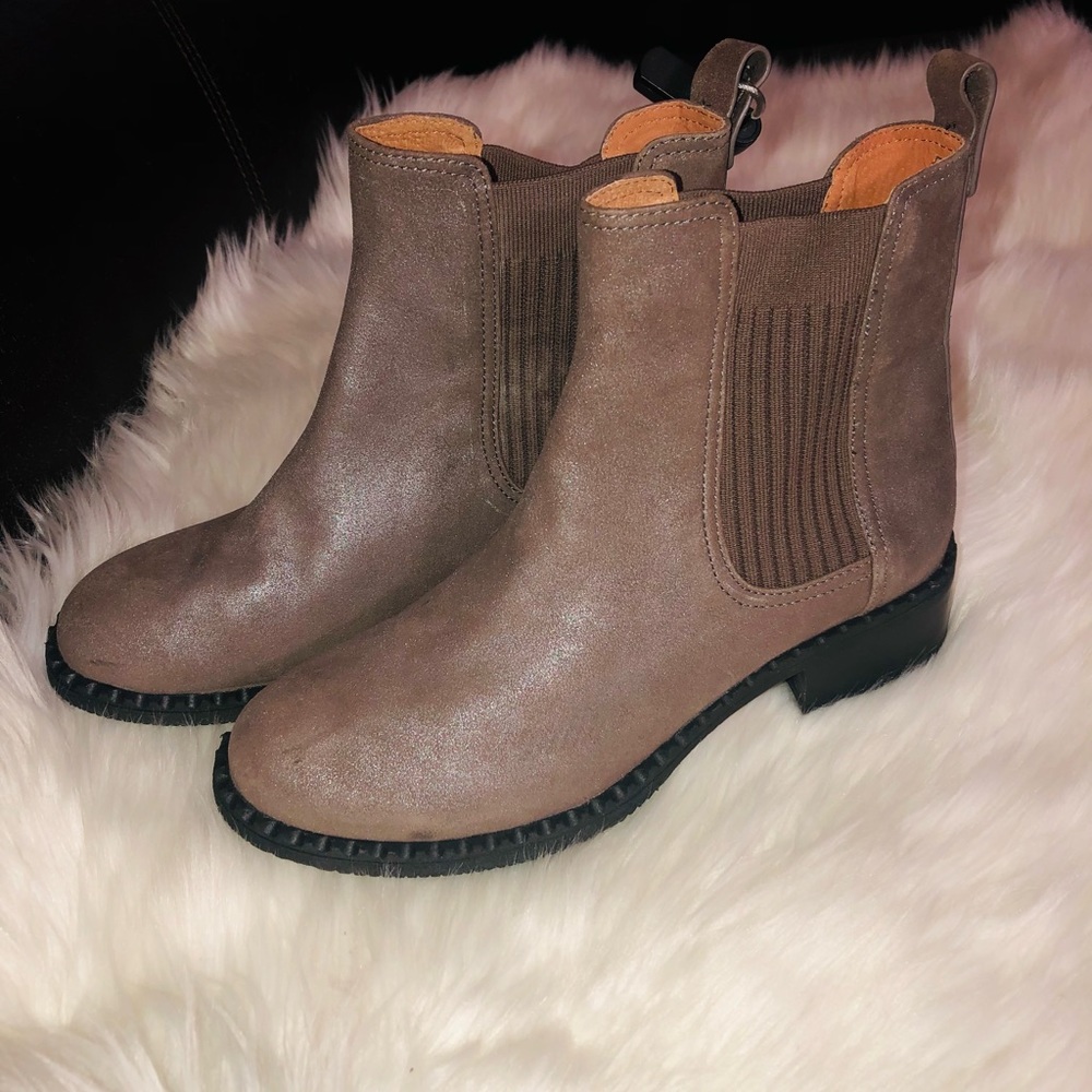 Gentle souls by Kenneth Cole genuine leather booties